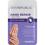 Eine Skin Republic Handreparaturmaske. Die Verpackung zeigt ein Paar Hände und gibt an, dass die Maske biologisch abbaubar ist. Außerdem heißt es, dass sie von Dermatologen getestet wurde.