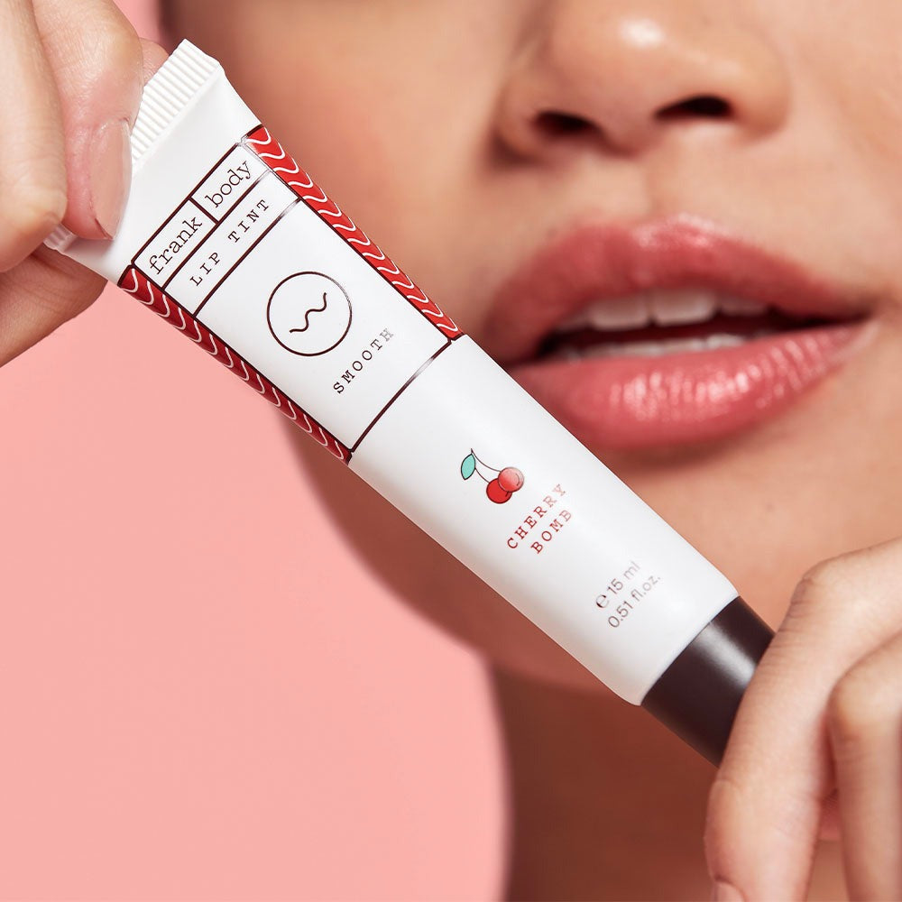FRANK BODY Cherry Bomb Lip Tint 15ml – Anwendung 3