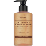 Eine Flasche Körperpeeling mit Pumpspender in hellem Braun, beschriftet mit "Eau Thermale Scrub Body Wash Violet Muget" und dem Markennamen "Kundal".