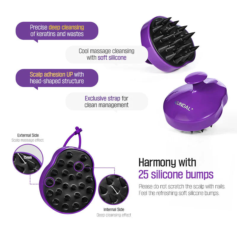 Lila Kopfhautmassagebürste mit Silikonborsten. Zwei Ansichten: eine von oben, eine von unten mit Borsten im Detail. Produktname "KUNDAL" sichtbar. Slogan: "Harmony with 25 silicone bumps".